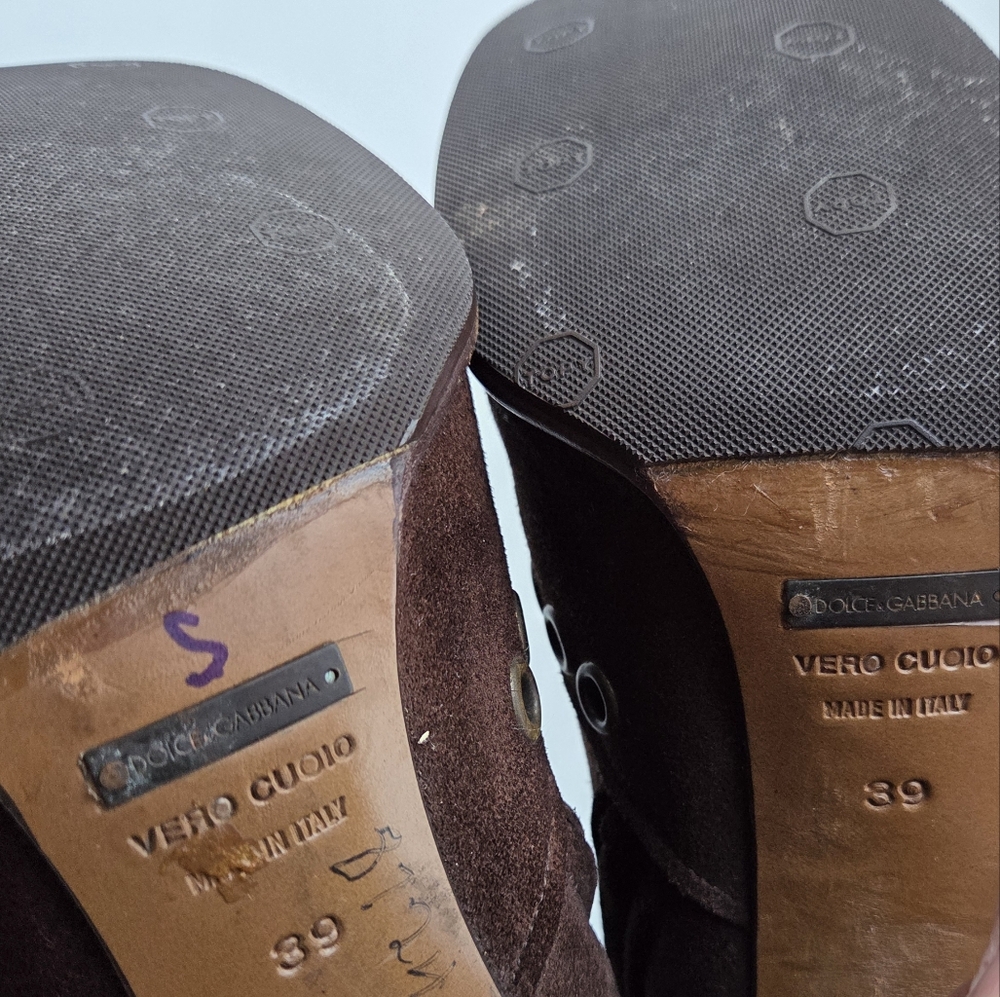 Dolce & Gabbana Brown Suede Butterfly Rivet Heeled Boots Size 39 - Picture 16 of 16